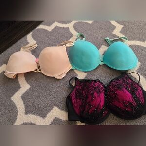 Elegant Lace and Smooth Women's Bra Set